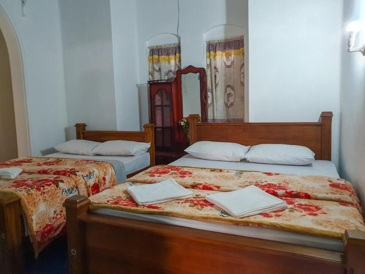 Ruchi House Hotell Nuwara Eliya Exteriör bild