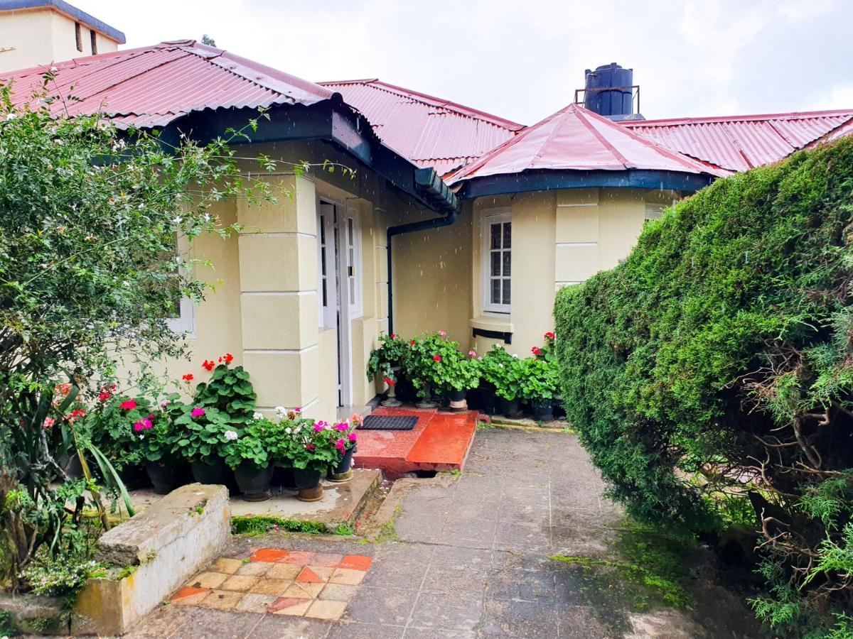 Ruchi House Hotell Nuwara Eliya Exteriör bild
