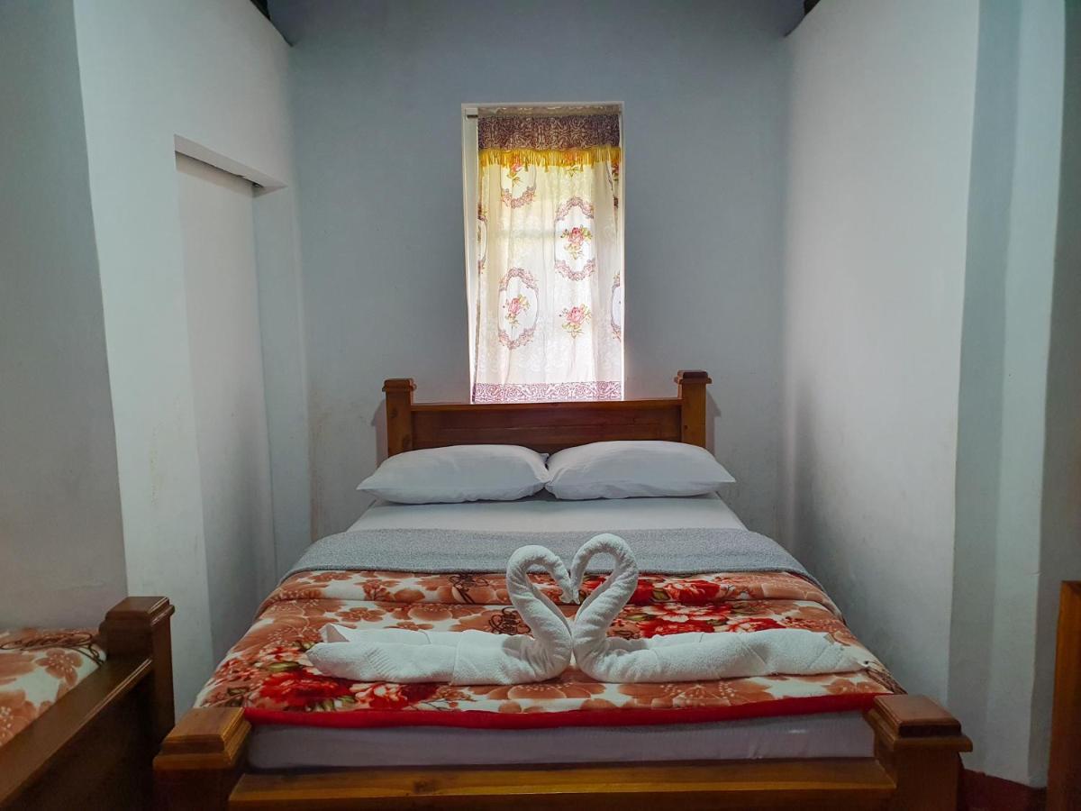 Ruchi House Hotell Nuwara Eliya Exteriör bild