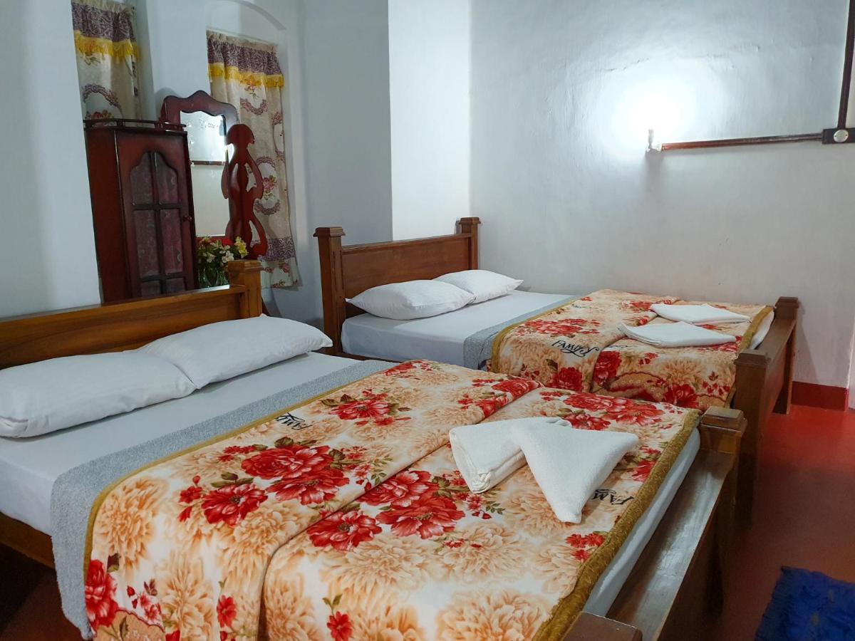 Ruchi House Hotell Nuwara Eliya Exteriör bild