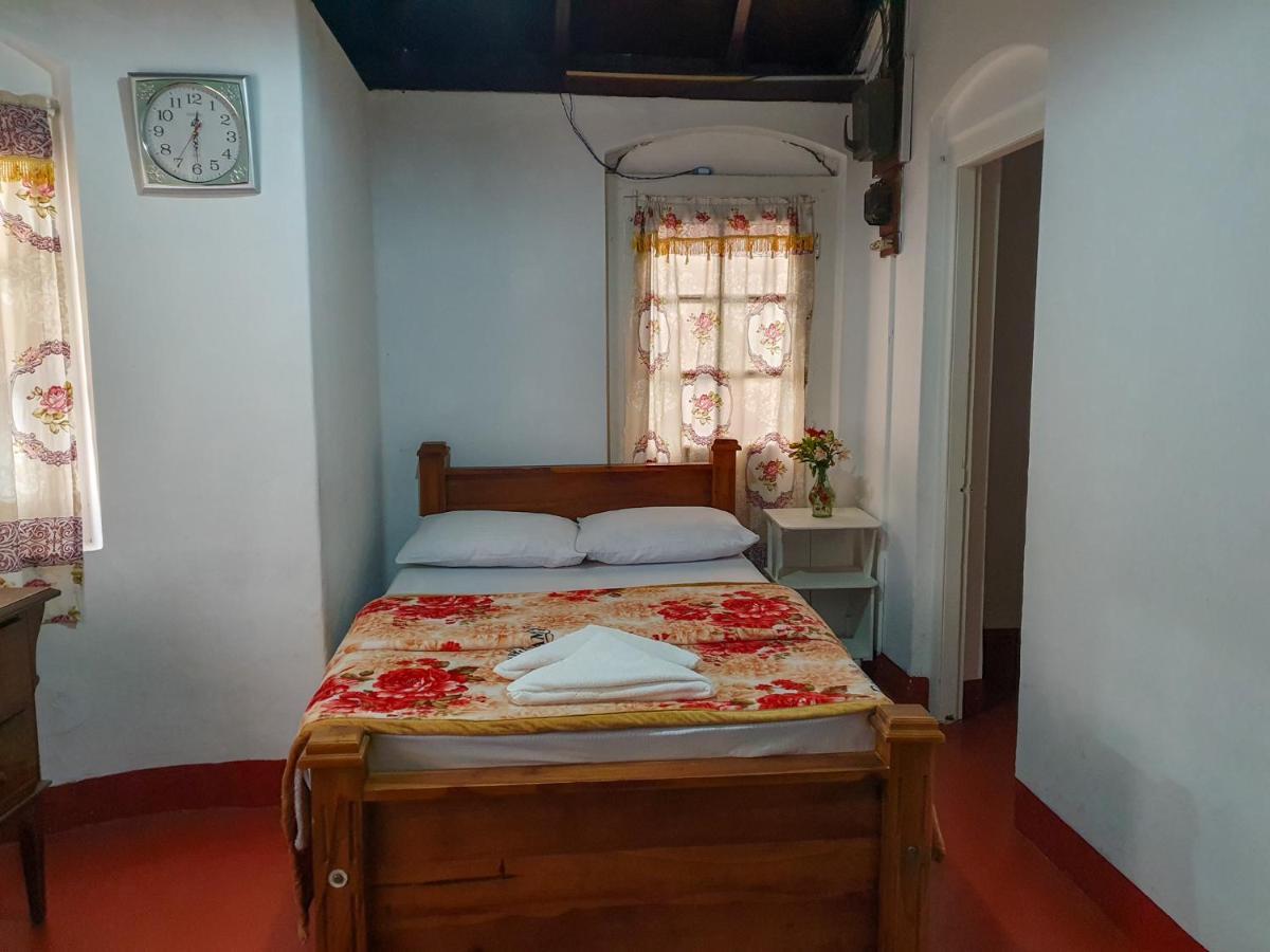 Ruchi House Hotell Nuwara Eliya Exteriör bild