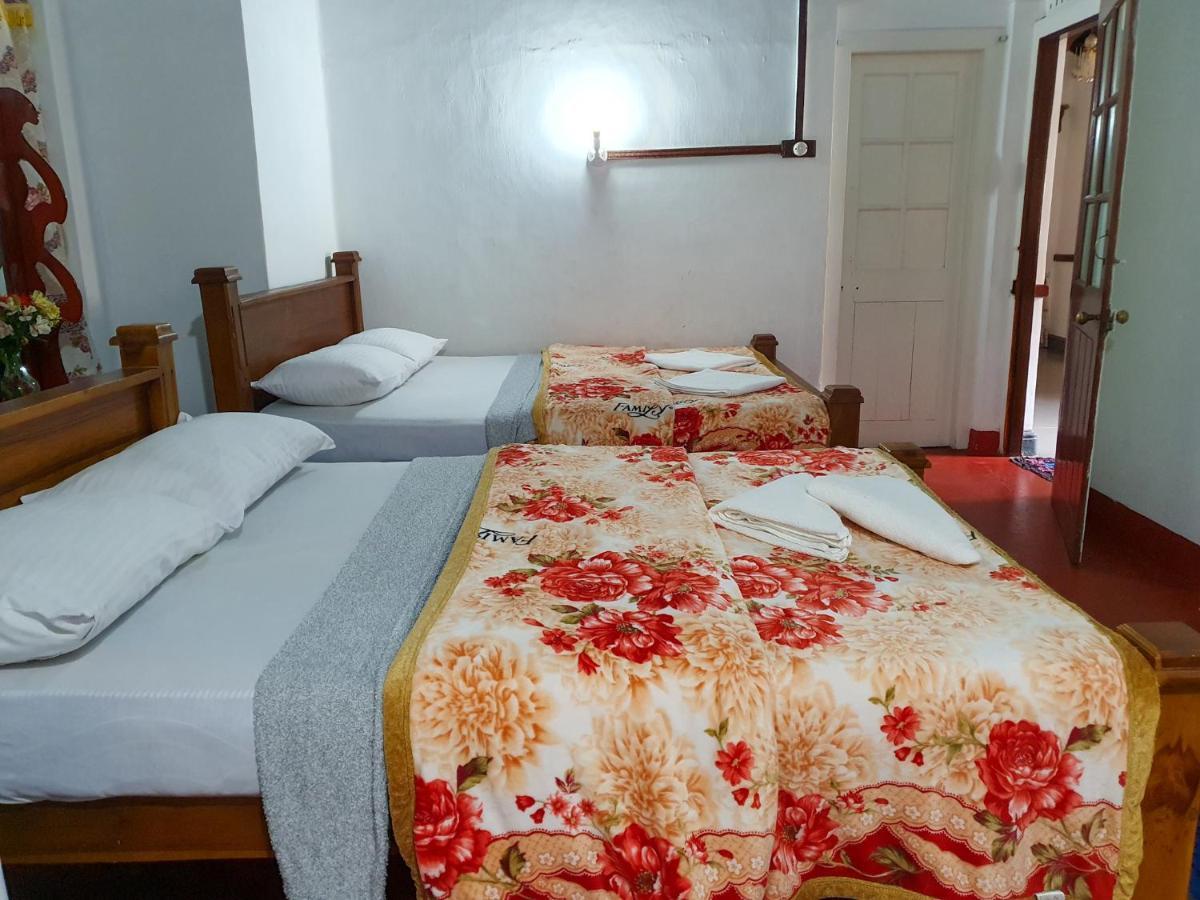 Ruchi House Hotell Nuwara Eliya Exteriör bild