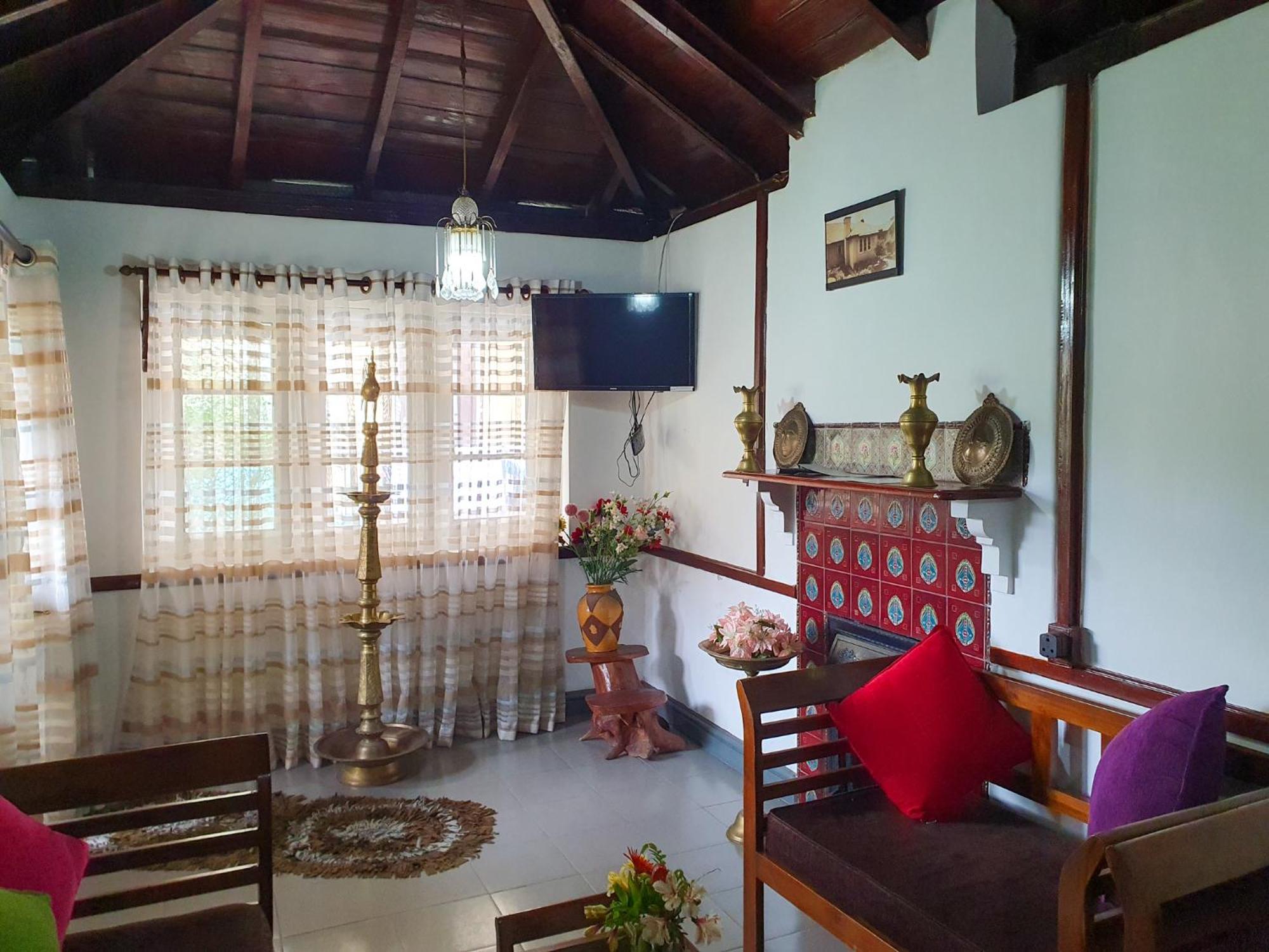 Ruchi House Hotell Nuwara Eliya Exteriör bild